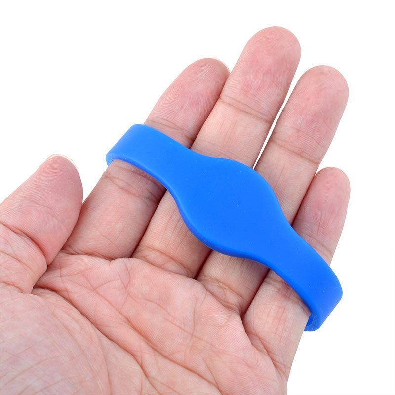 G06 RFID Silicone Wristband 1